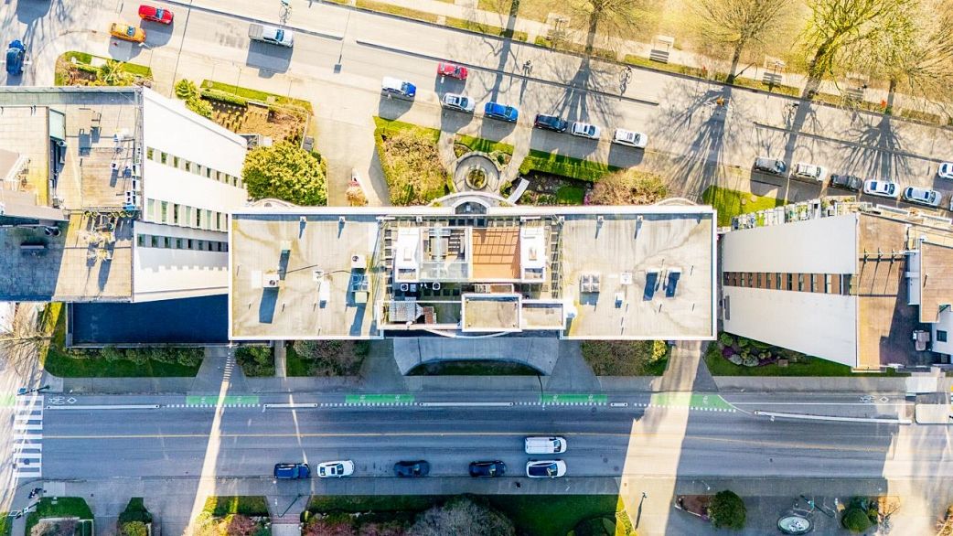 304 1233 Beach Avenue