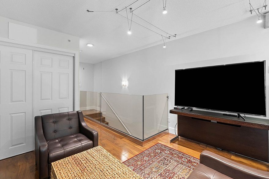 409 610 Granville Street