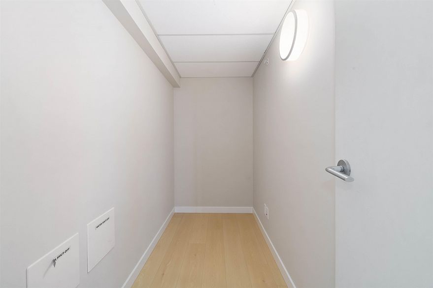 2307 1351 Continental Street