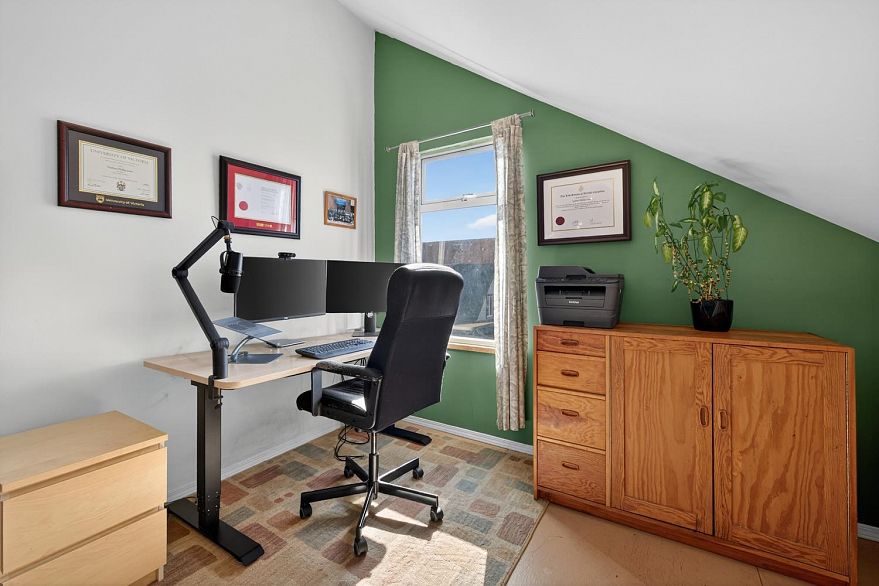 1764 Graveley Street