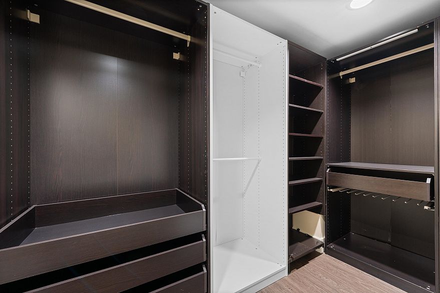 2303 1415 W Georgia Street