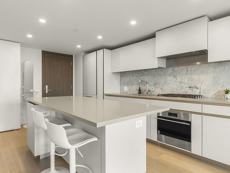 1104 889 Pacific Street