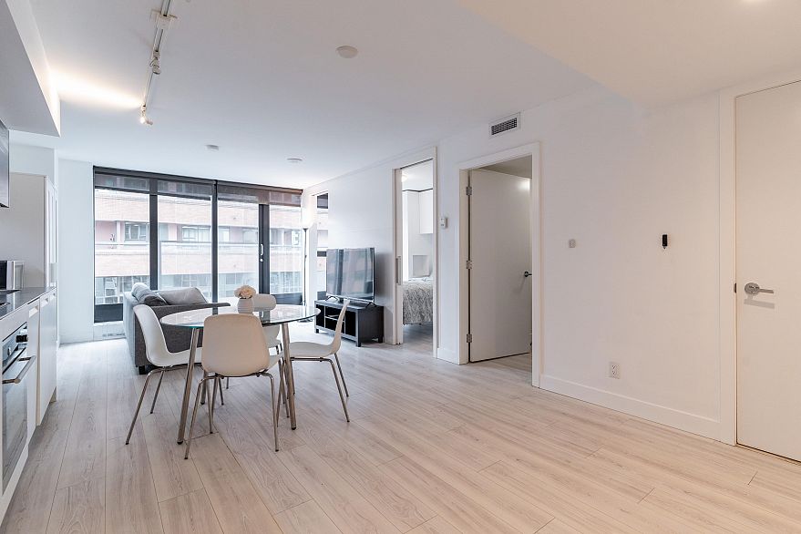 1405 1133 Hornby Street