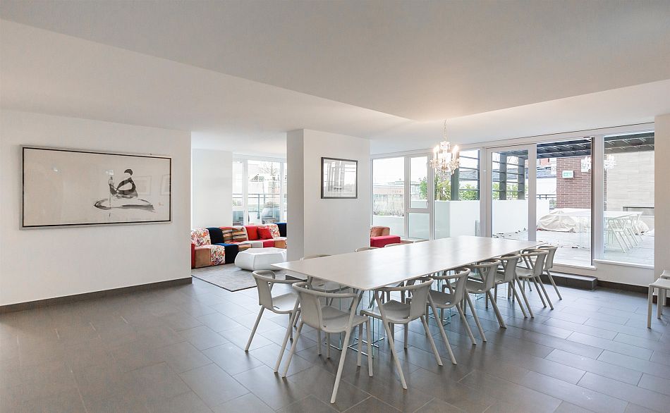 601 188 Keefer Street