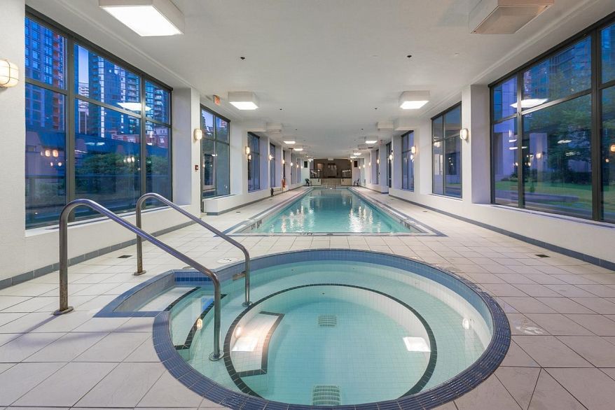 2507 1239 W Georgia Street