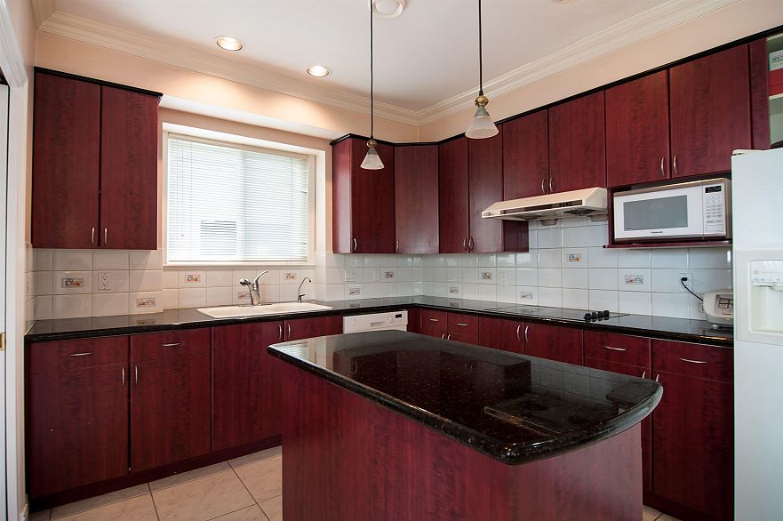 2288 Fraserview Drive