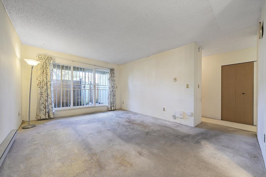 115 1440 E Broadway Street