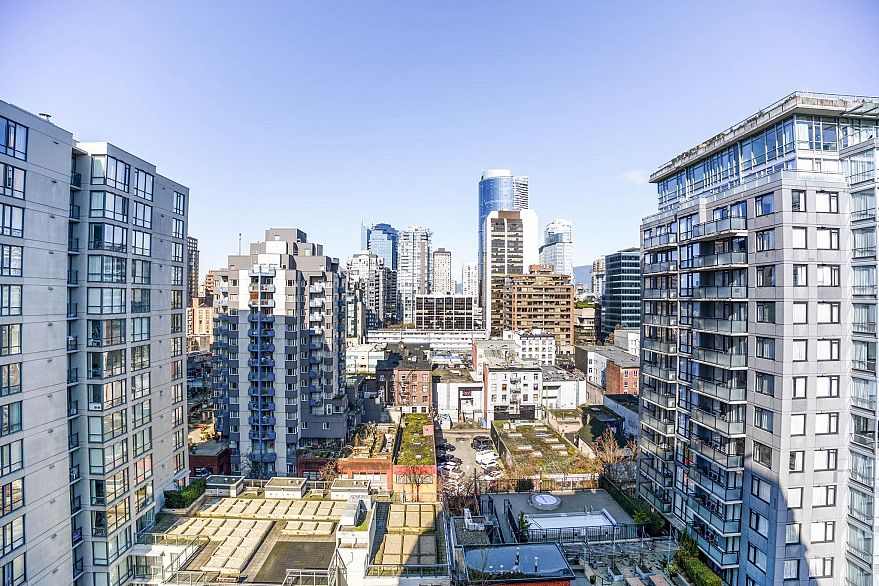 1802 1055 Richards Street