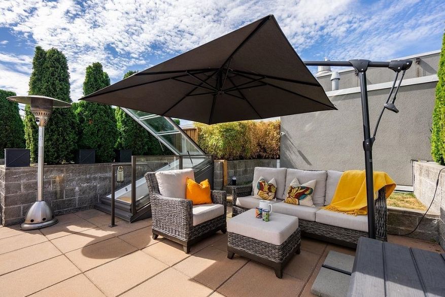 1005 150 E Cordova Street