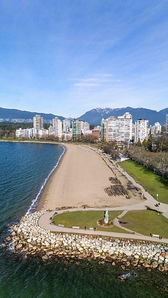 103 1649 Comox Street