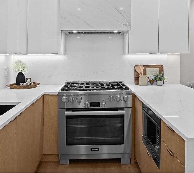 1 4549 W 11th Avenue