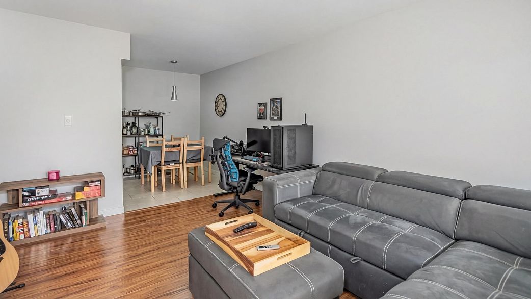 305 975 W 13th Avenue