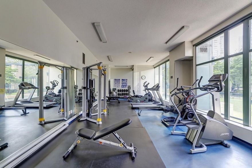 2507 1239 W Georgia Street