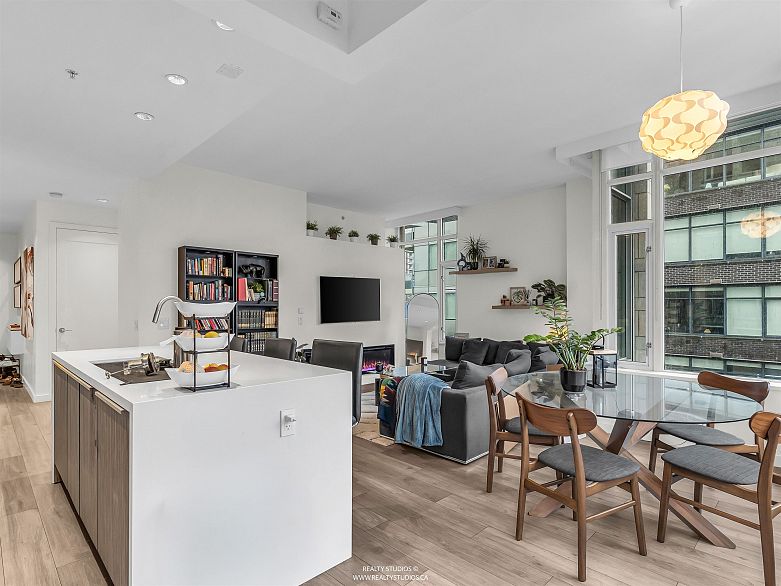 509 1633 Ontario Street