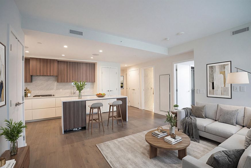 612 7418 Paulson Street