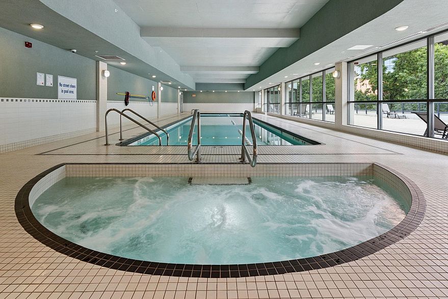 1711 939 Expo Boulevard