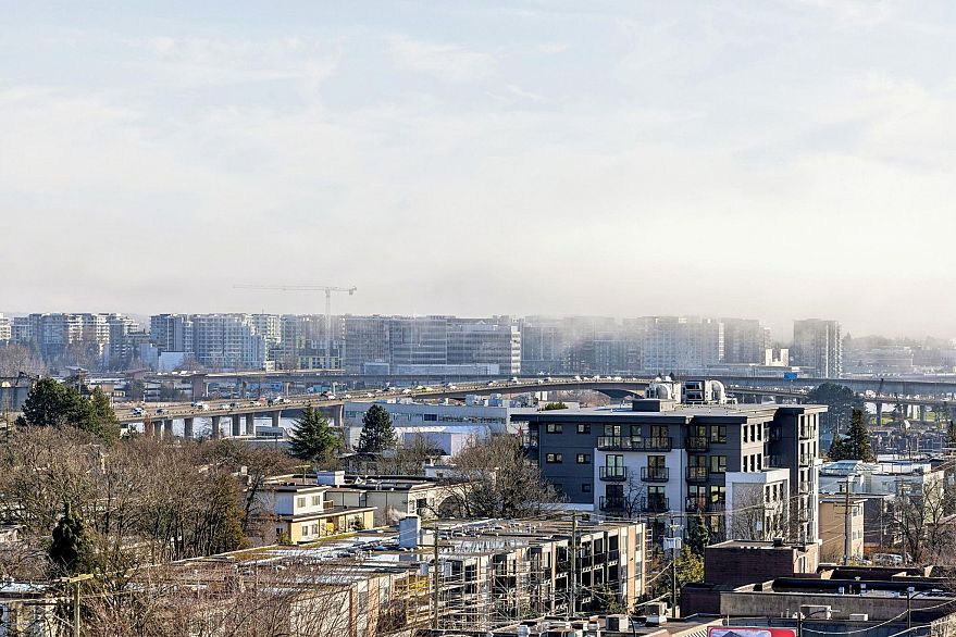 606 8415 Granville Street