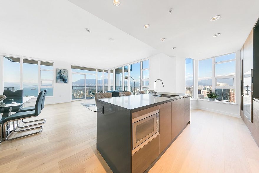 5502 1289 Hornby Street