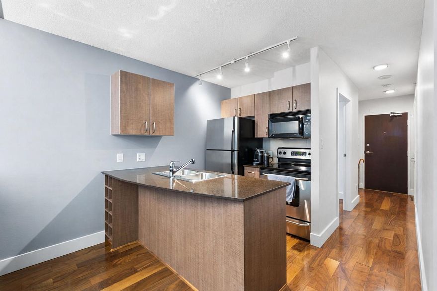 409 610 Granville Street