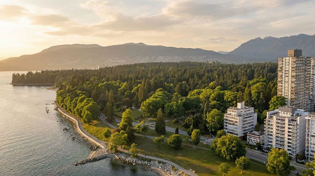 102 1924 Comox Street