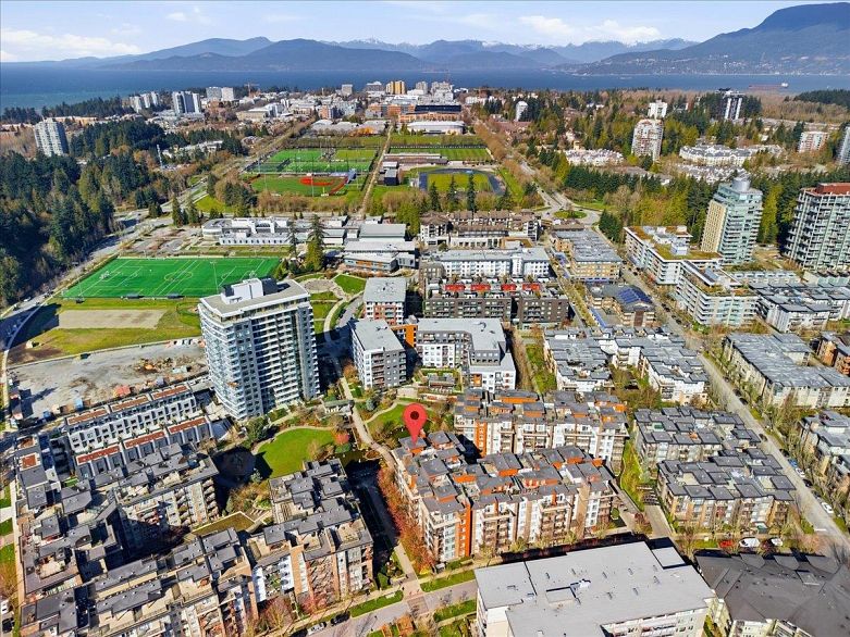 PH12 5983 Gray Avenue