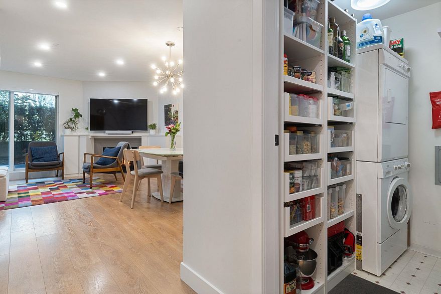 102 1924 Comox Street