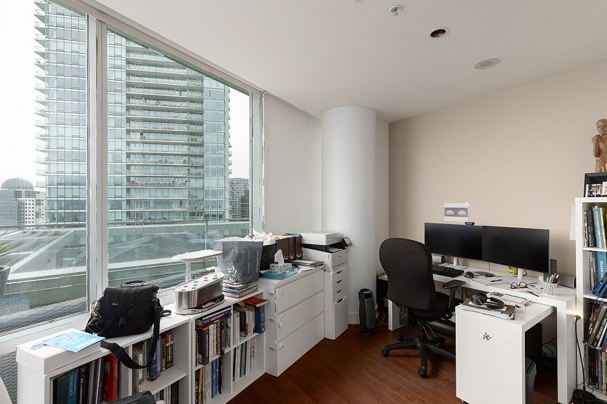 2001 1077 W Cordova Street