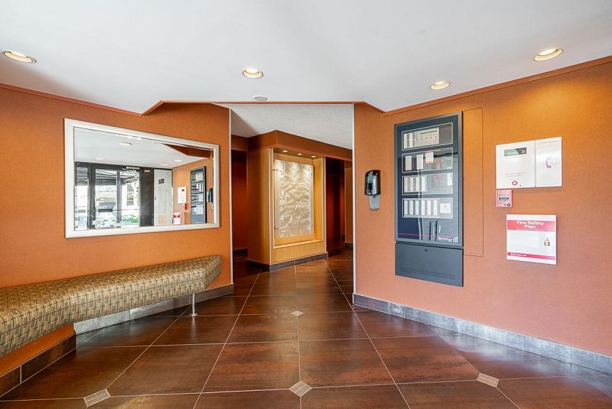 204 1740 Comox Street