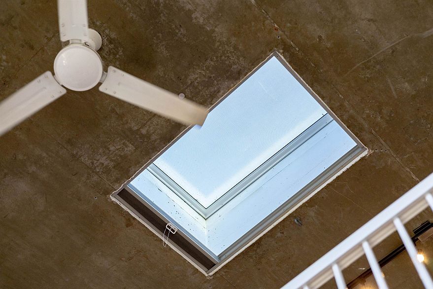 805 22 E Cordova Street