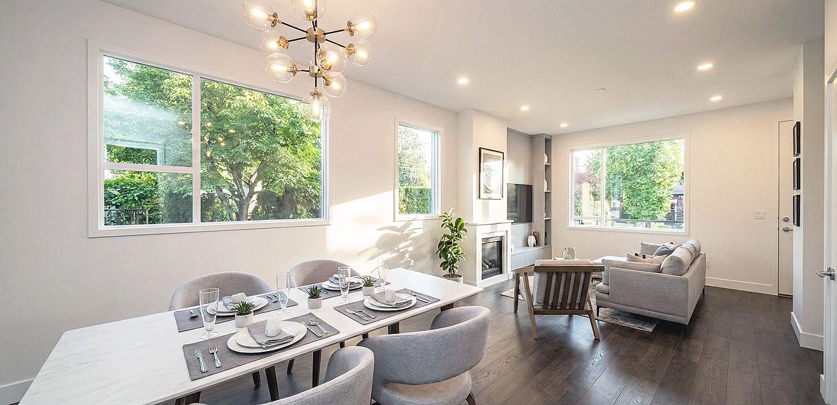 1 2242 E 39th Avenue