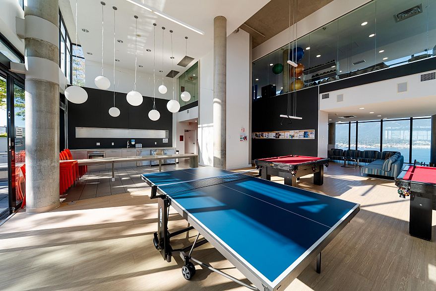 2105 108 W Cordova Street