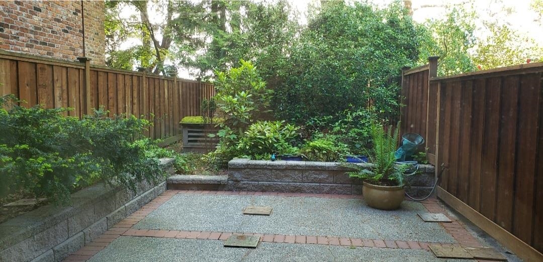 101 2320 W 40th Avenue