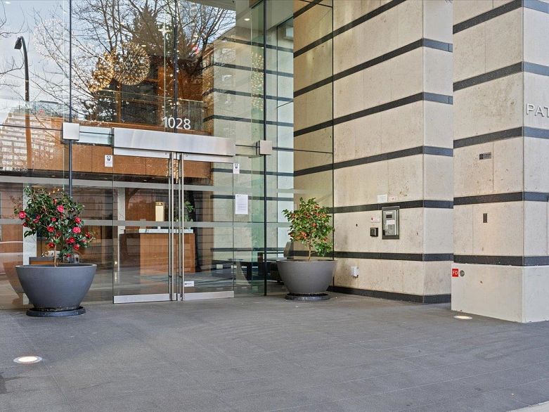 2902 1028 Barclay Street