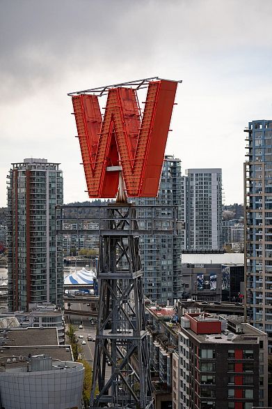 2105 108 W Cordova Street