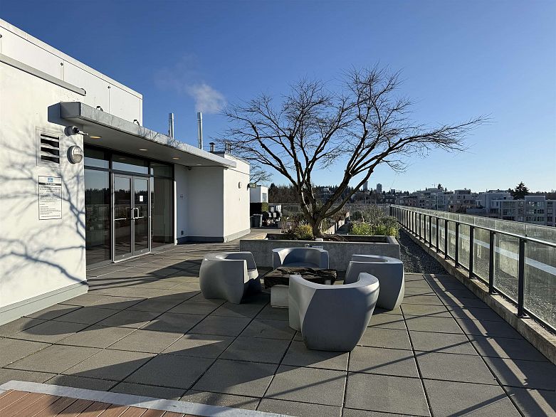 806 2888 Cambie Street