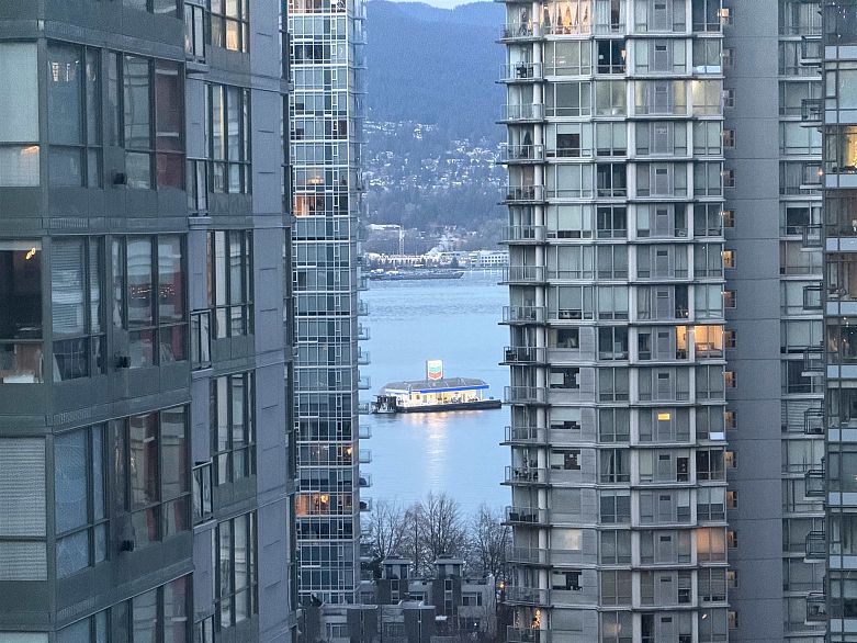 1203 1200 W Georgia Street