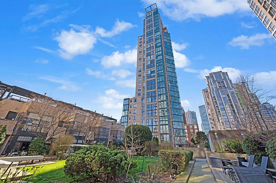 1403 1155 Homer Street