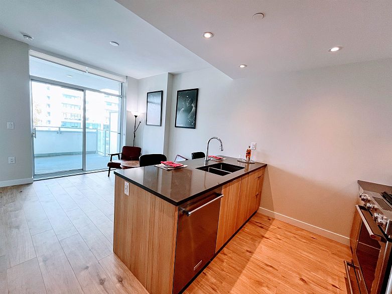 1205 3430 E Kent Avenue South