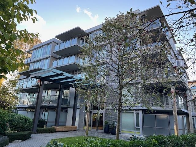 106 3162 Riverwalk Avenue