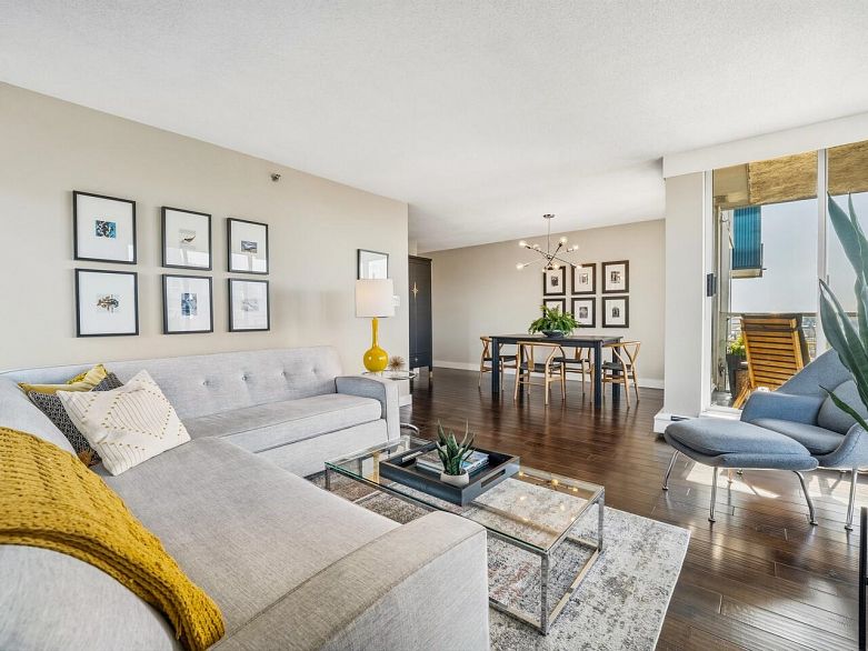 1107 3061 E Kent Avenue North