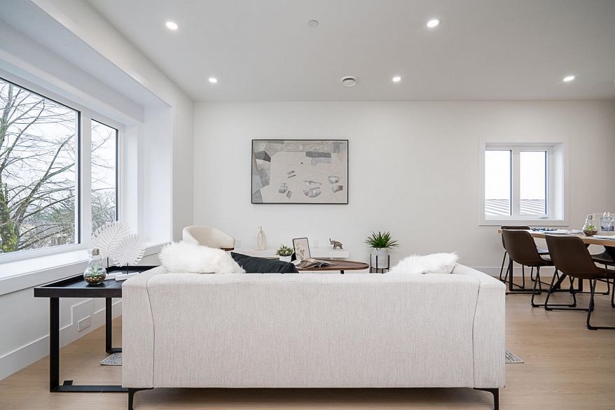 3435 Franklin Street