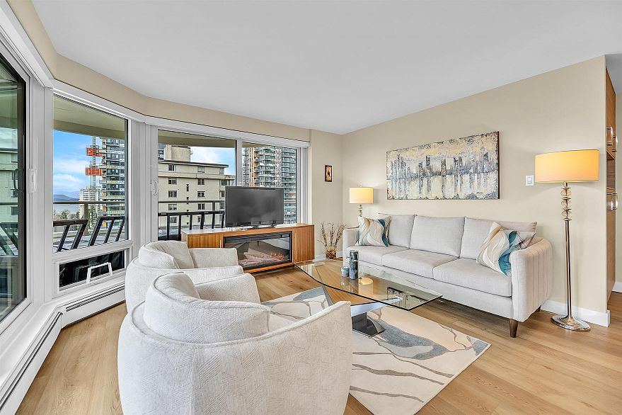 1002 1020 Harwood Street