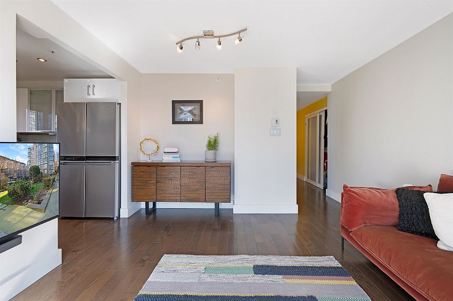 1403 1155 Homer Street