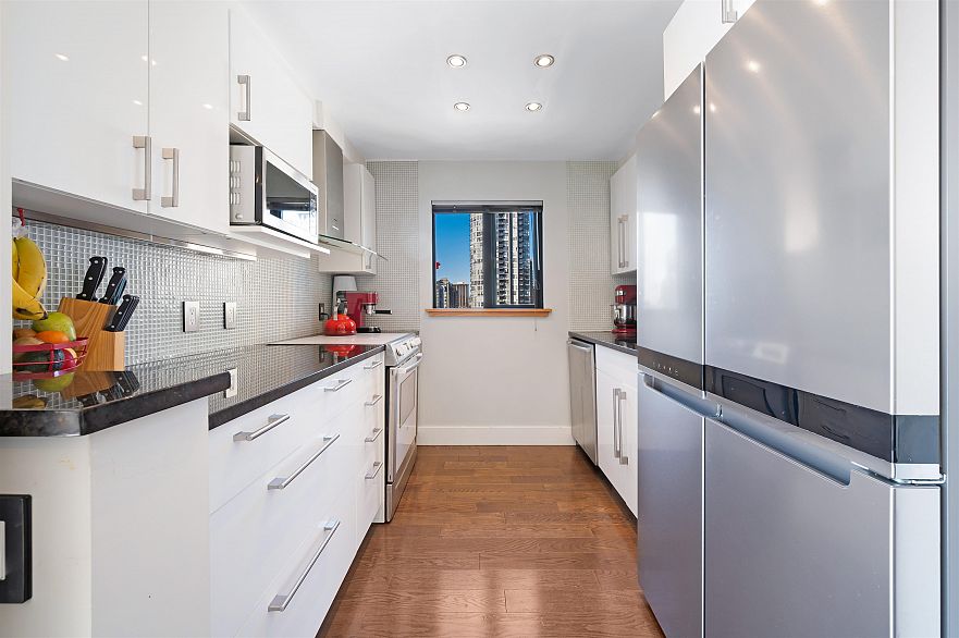 1403 1155 Homer Street