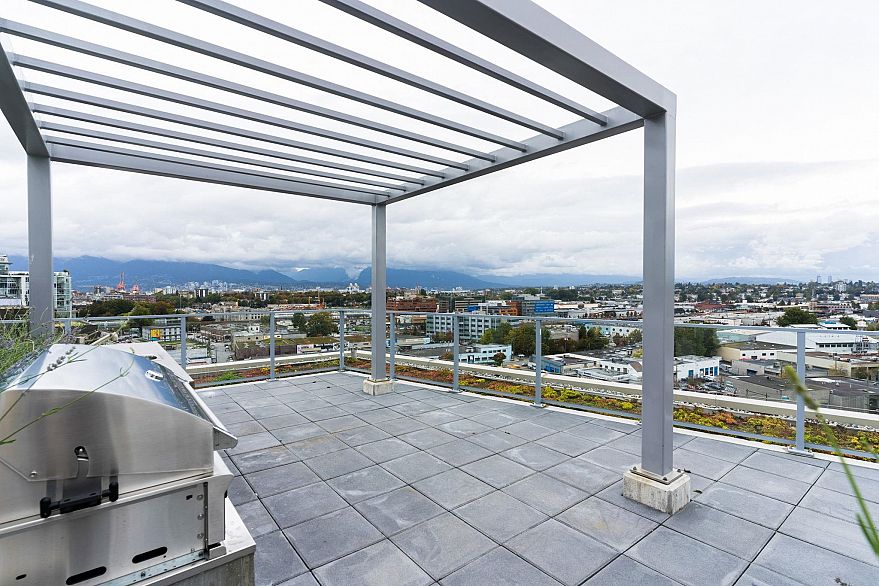 602 180 E 2nd Avenue