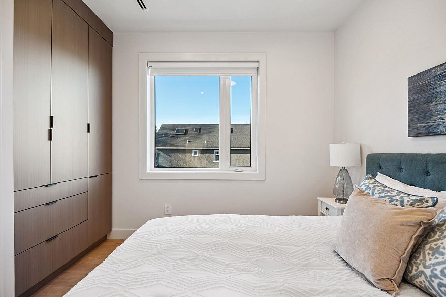 2 3620 W 20th Avenue