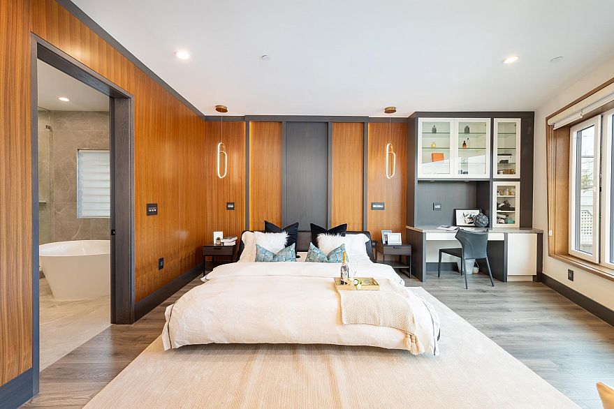 2863 W King Edward Avenue