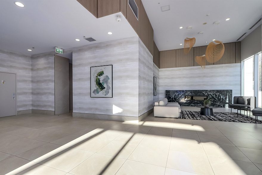 1807 1077 Marinaside Crescent