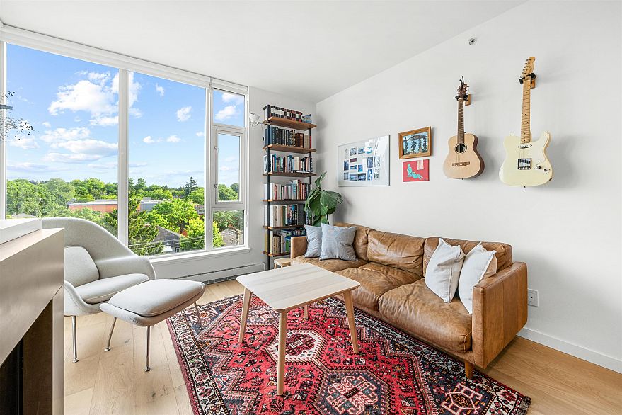 607 2528 Maple Street