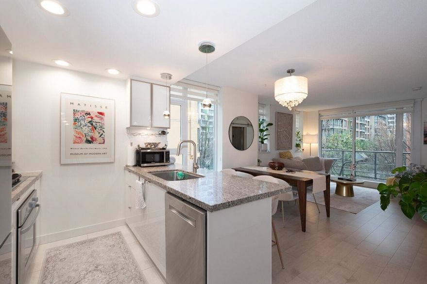 406 1133 Homer Street